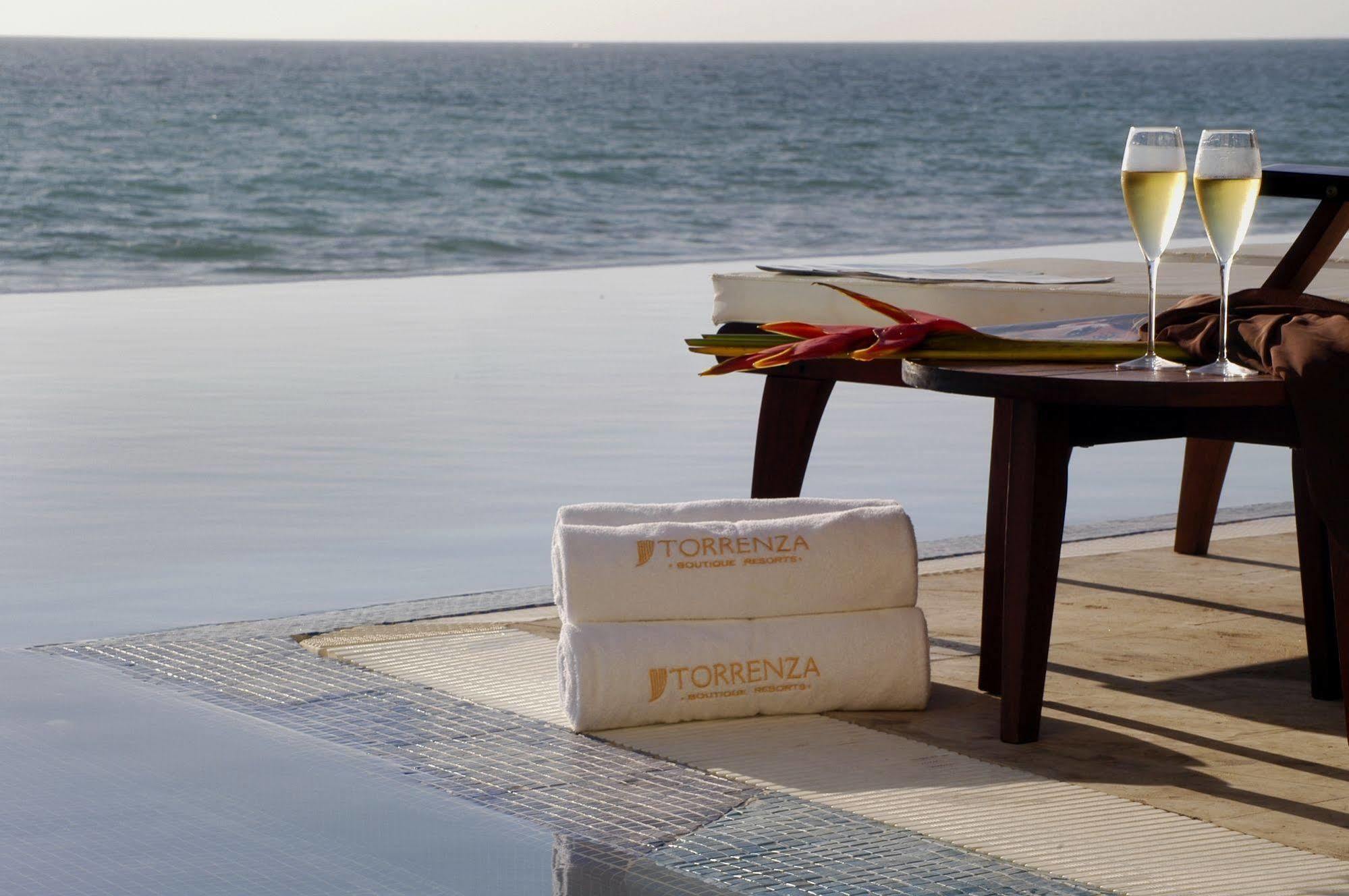Zafiro Beach Boutique Resort マサトラン エクステリア 写真
